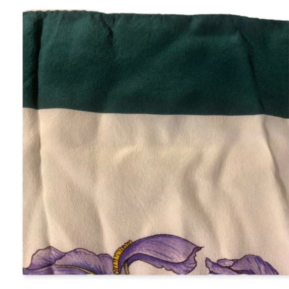 Women’s Vintage Floral Gucci Scarf - Picture 3 of 4